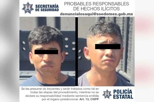 Detienen an Atlacomulco, a dos sujetos armados con una pistolita y dos cápsulas de medicamento controlado